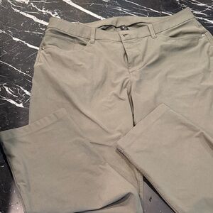 lululemon athletica Men's Chino-Style Stretch Pants in Olive Green